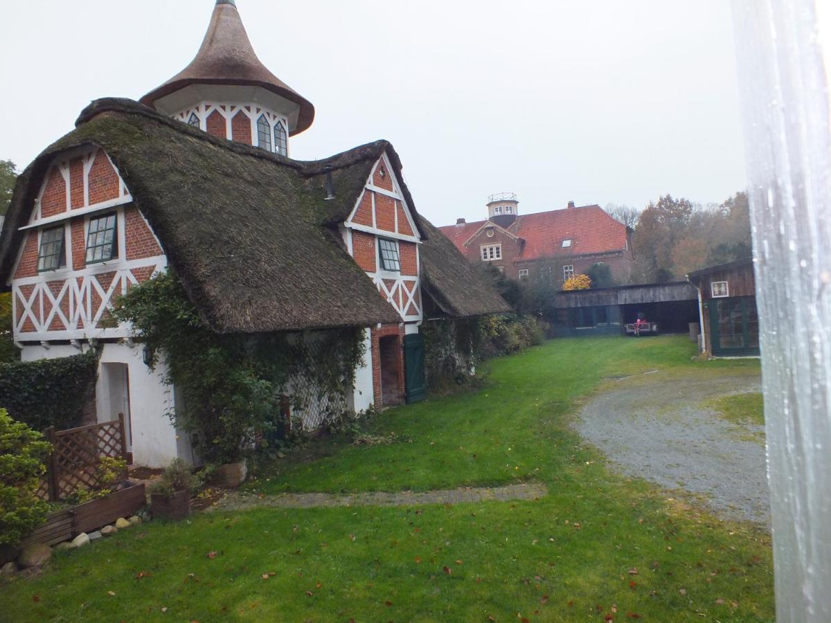 Taubenhof - Gut Cadenberge Hotel Bagian luar foto